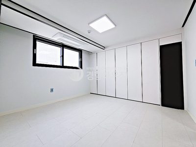 테라스가 끝내주는!! 초역세권 빌라 썸네일 7